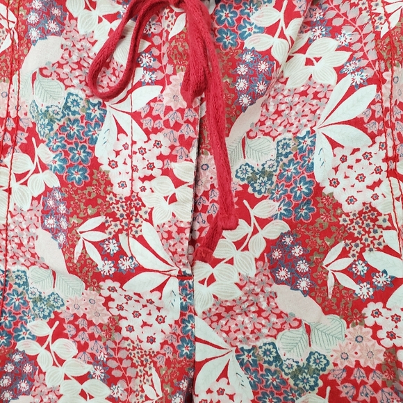 Sunset Rd.Floral Printed Short size 18. - Picture 4 of 10